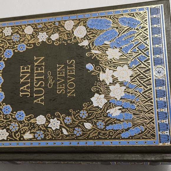 Barnes and Noble Jane Austin Seven Novel Bound Volume Gilded Edges - Picture 3 of 13